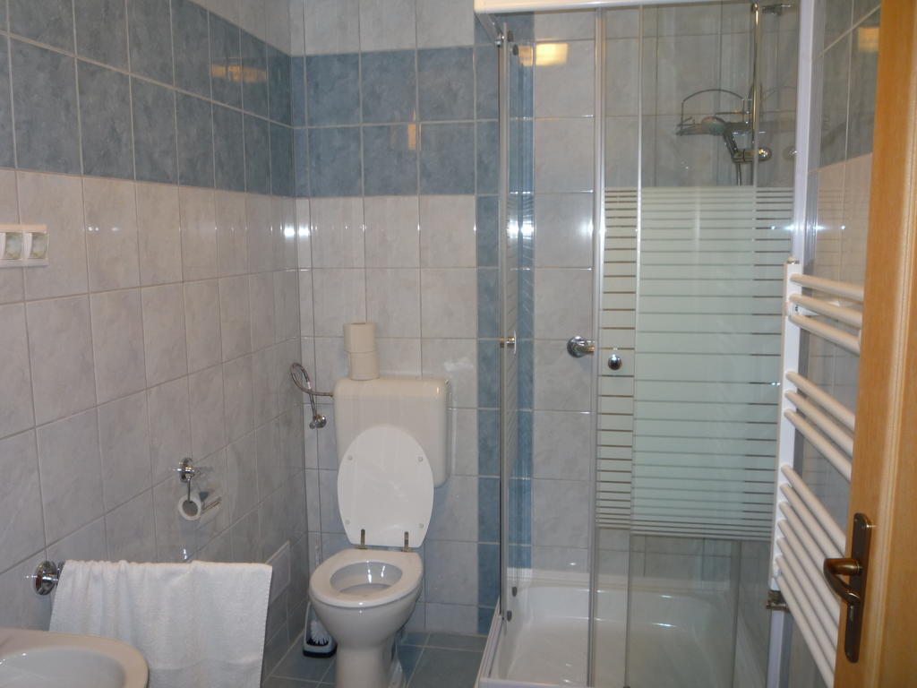 Aba Vezer Vendeghaz Hotell Abaújszántó Rum bild